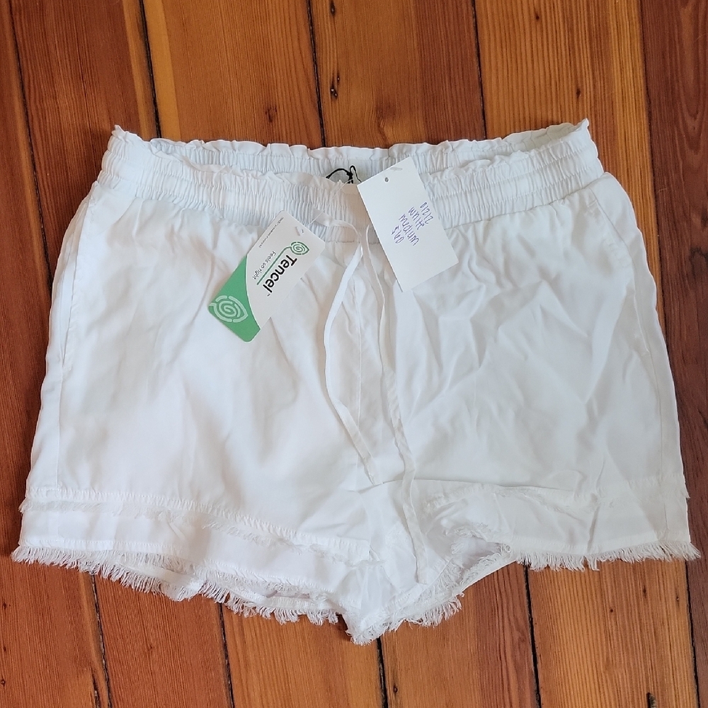 White Frayed Hem Women's Shorts